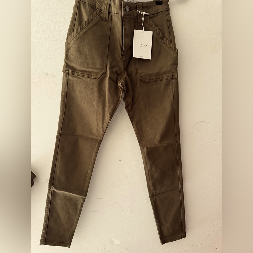 NWT olive green Kancan